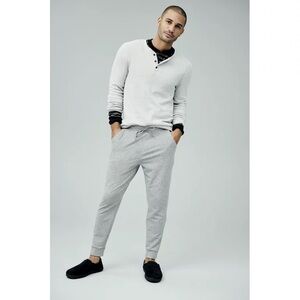 George men’s long sleeve thermal Henley small